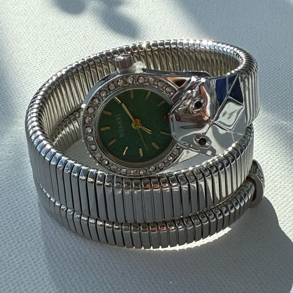 Serpenti watch Silver and Green Women's Watch